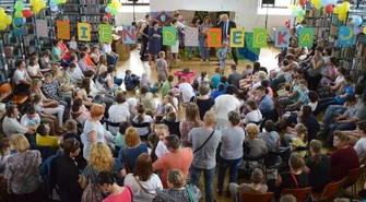 Pomalowali świat na całego. Dzień Dziecka w bibliotece 
