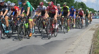 Przemknęli ulicami miasta