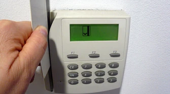 O identyfikacji pracowników słów kilka