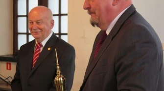 Pierwszy prezydent z Wieżą Trybunalską 