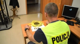 28-latka złapana z marihuaną 