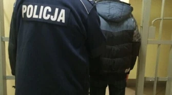 Bójka przed barem w Piotrkowie. Zatrzymany 25-latek 