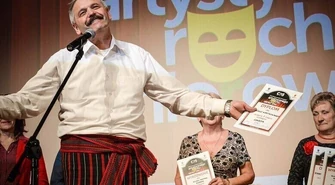 „Jacy Tacy Moszczeniacy” i Korytkowski nagrodzeni