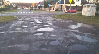 Na Rusałki nadal dziura na dziurze 