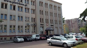 Ilu niepełnosprawnych w magistracie i starostwie?