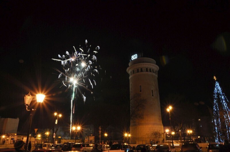 Zdjęcie 3: Pokaz fajerwerków w Piotrkowie 