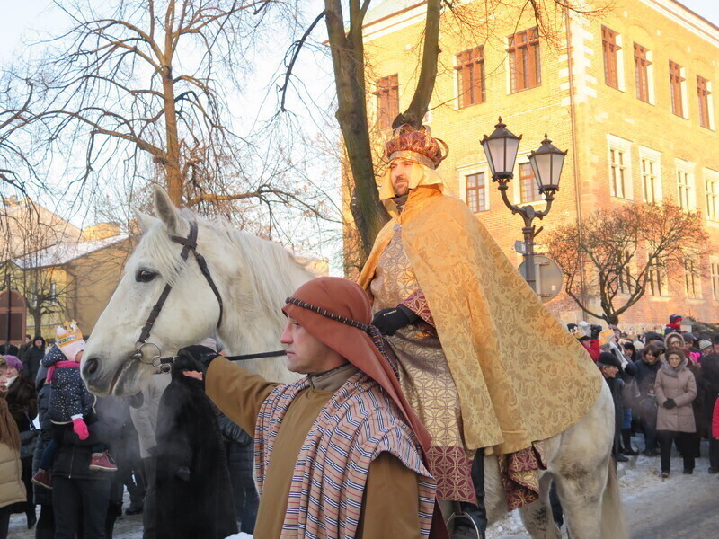 Zdjęcie 6: Orszak Trzech Króli w Piotrkowie [GALERIA]
