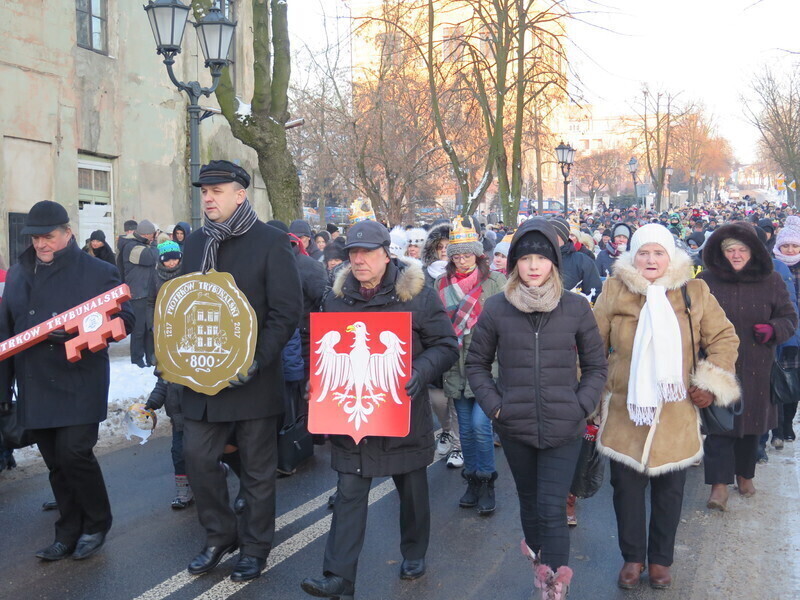 Zdjęcie 10: Orszak Trzech Króli w Piotrkowie [GALERIA]