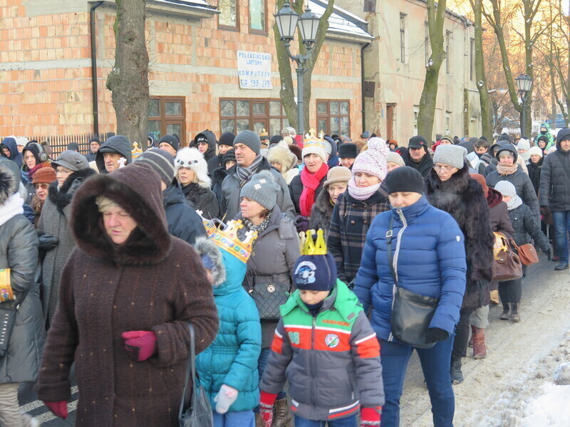 Zdjęcie 13: Orszak Trzech Króli w Piotrkowie [GALERIA]