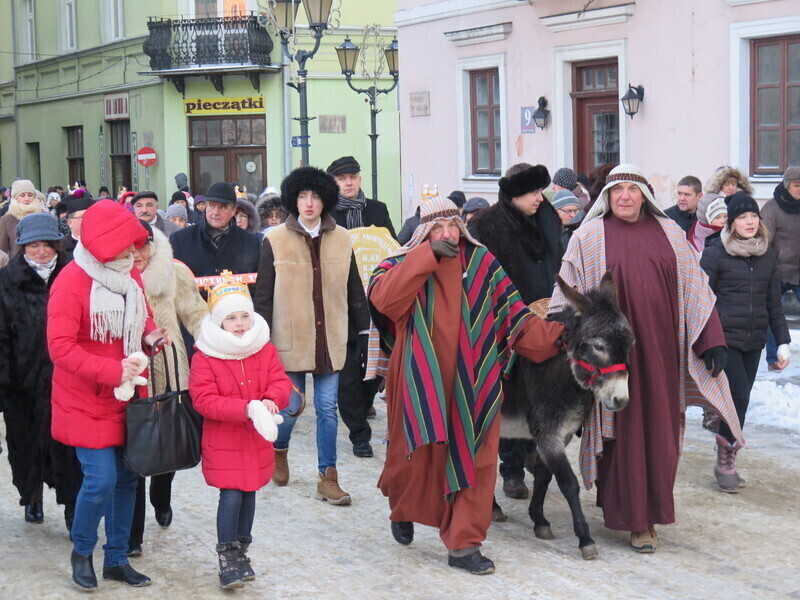 Zdjęcie 32: Orszak Trzech Króli w Piotrkowie [GALERIA]