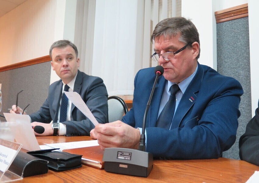 Nadzwyczajna sesja to jedynie formalność