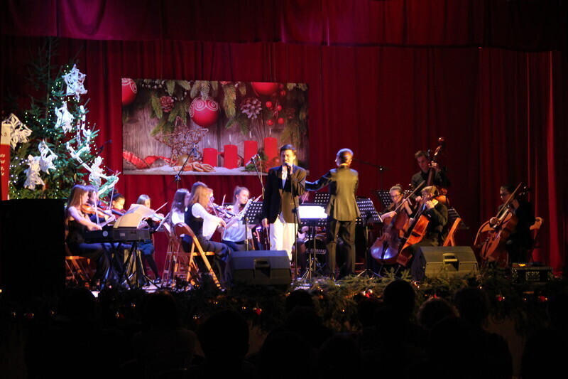 Zdjęcie 2: Koncert Noworoczny w Moszczenicy