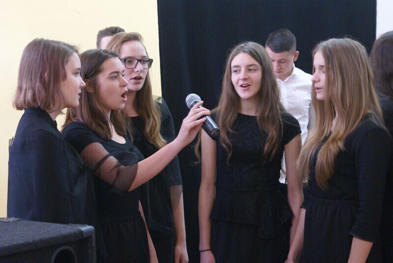 Zdjęcie 2: IV LO, Klub Grota i historia 