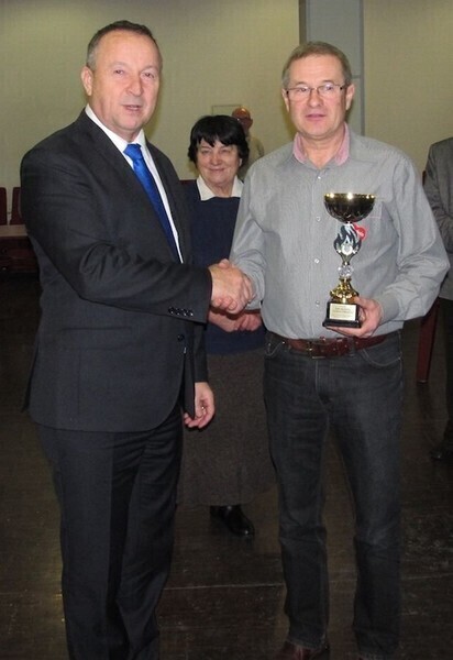 Brydżyści z WTKiT zdobyli puchar burmistrza