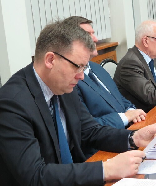 Zdjęcie 3: Kto straci urząd?