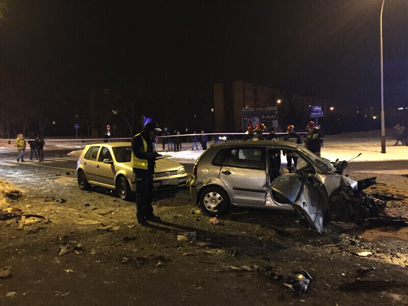 Zdjęcie 22: Zderzenie autobusu z osobówkami w centrum Piotrkowa 