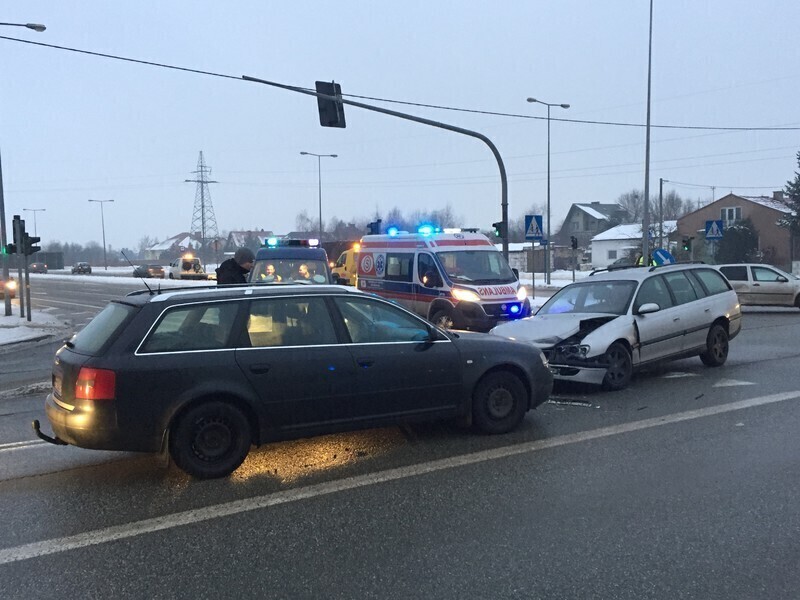 Zdjęcie 2: Kolejna kraksa w Piotrkowie