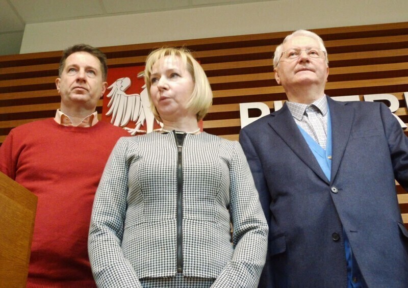 Zdjęcie 6: Opozycja się wypisuje 