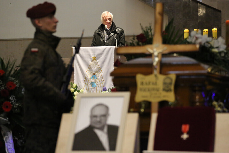Zdjęcie 6: Pogrzeb posła Wójcikowskiego