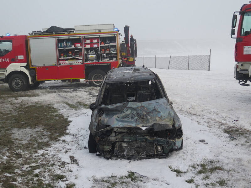 Zdjęcie 14: Dwa karambole na A1! Ponad 70 aut rozbitych