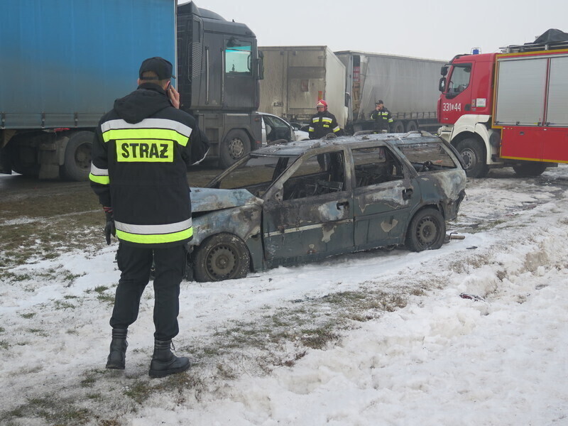 Zdjęcie 47: Dwa karambole na A1! Ponad 70 aut rozbitych