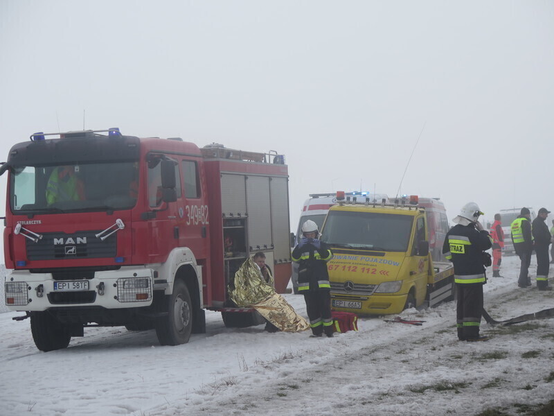 Zdjęcie 67: Dwa karambole na A1! Ponad 70 aut rozbitych