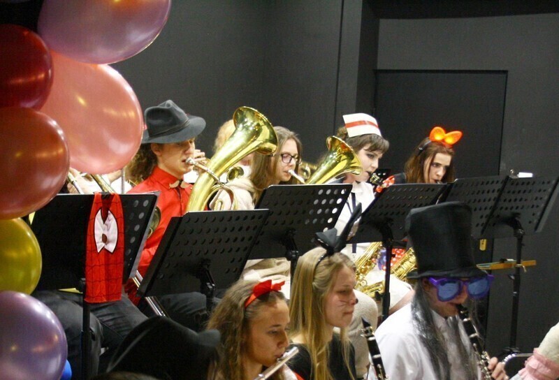 Zdjęcie 13: Miejska Orkiestra Dęta w roli głównej 