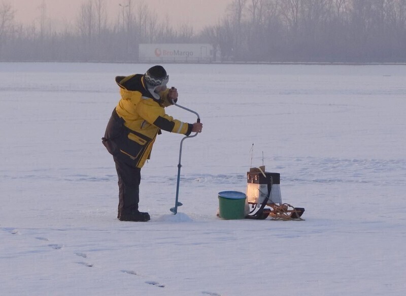 Zdjęcie 2: Sławek Kaźmierczak wygrał Podlodowe Zawody o Mistrzostwo Koła