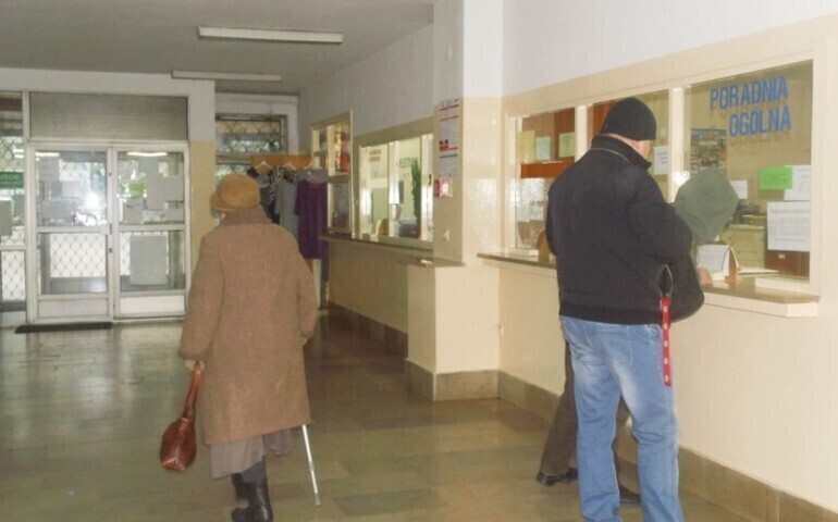 Powiat odbija piłeczkę dlaczego miasto nie otworzy swojej przychodni