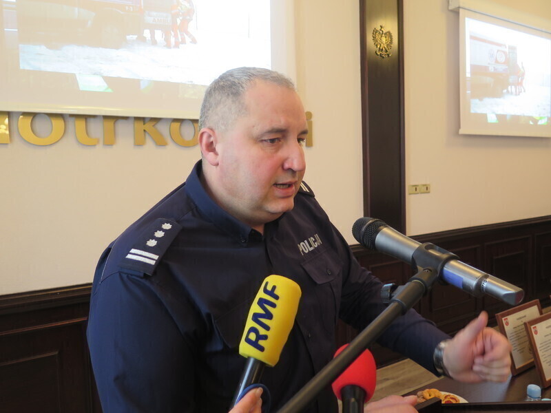 Zdjęcie 14: Służby ratownicze spisały się na medal