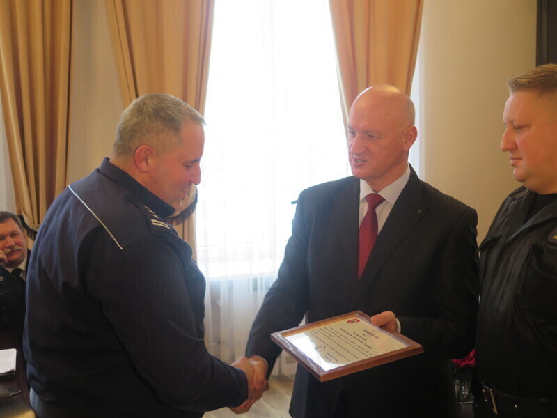 Zdjęcie 21: Służby ratownicze spisały się na medal