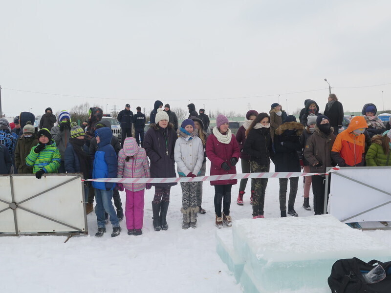 Zdjęcie 11: WOPR i strażacy ćwiczyli na lodzie