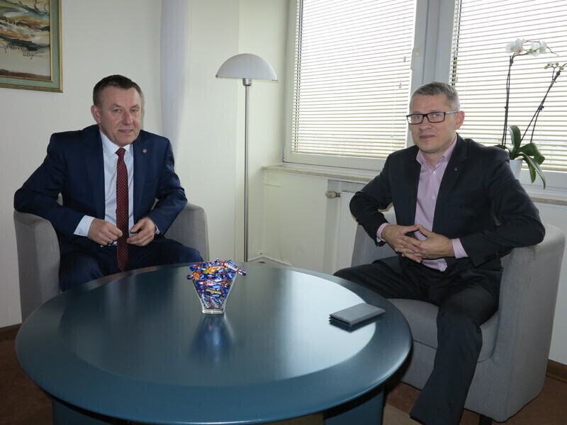 Zdjęcie 1: Wojewoda odwiedził Bełchatów