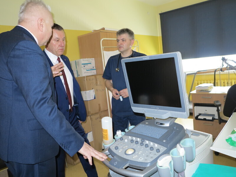 Zdjęcie 8: Wojewoda odwiedził Bełchatów