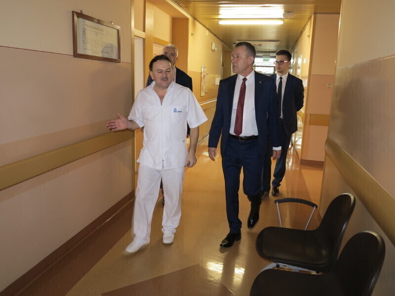 Zdjęcie 9: Wojewoda odwiedził Bełchatów