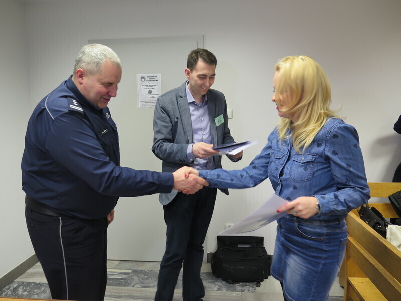 Bezpieczna kobieta. Panie zakończyły szkolenie