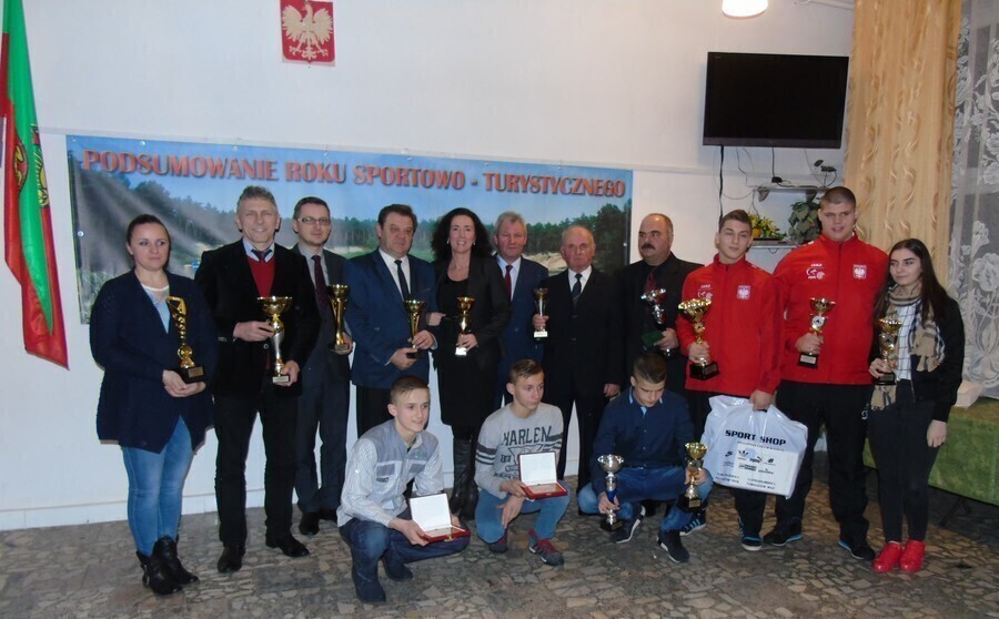 Wola Krzysztoporska w sportowej czołówce powiatu i województwa