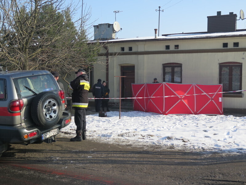 Zdjęcie 8: Tragedia w Moszczenicy. Nie żyją dwie osoby [AKTUALIZACJA]