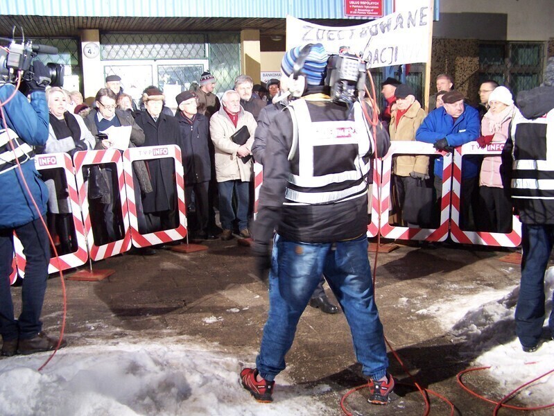 Zdjęcie 6: Sprawa przenosin poradni w TVP INFO