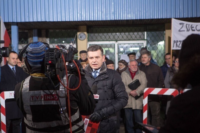 Zdjęcie 14: Sprawa przenosin poradni w TVP INFO