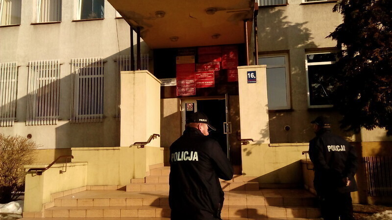 Zdjęcie 4: Ewakuacja w urzędzie