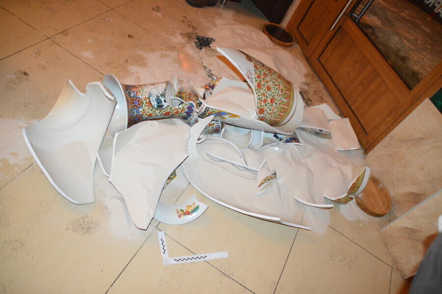 Nie sprzedali mu piwa więc potłukł wazony o wartości...10 tysięcy złotych