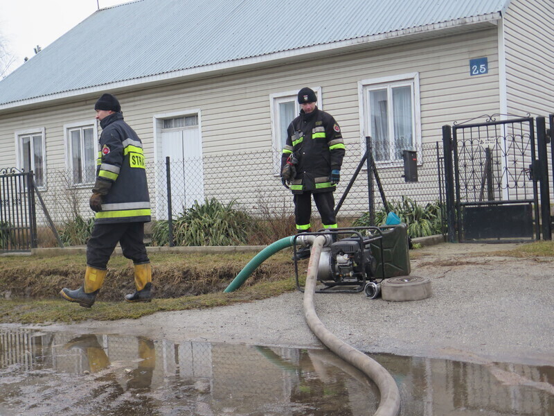 Zdjęcie 6: Podtopienia w Kłudzicach. Mieszkańcy mają dość