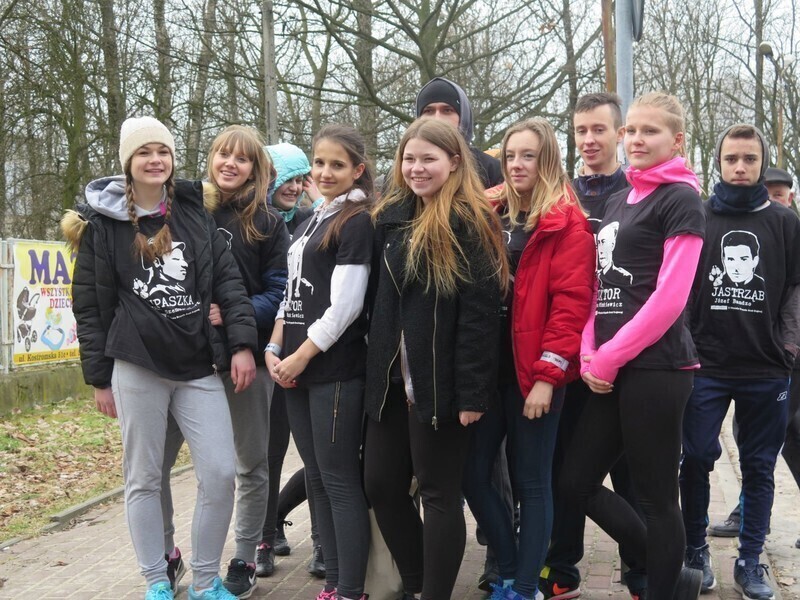 Zdjęcie 7: 1963 metry ku pamięci żołnierzy 