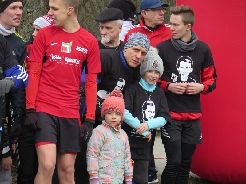 Zdjęcie 13: 1963 metry ku pamięci żołnierzy 