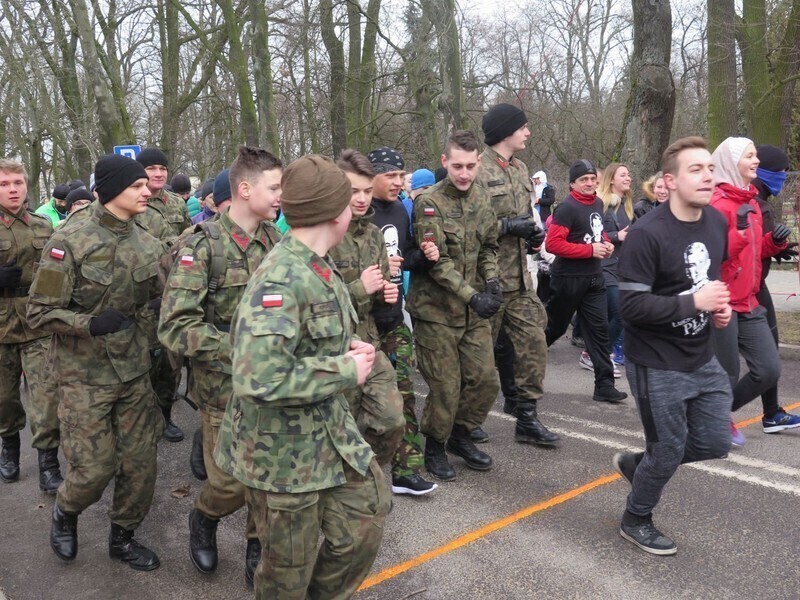 Zdjęcie 17: 1963 metry ku pamięci żołnierzy 