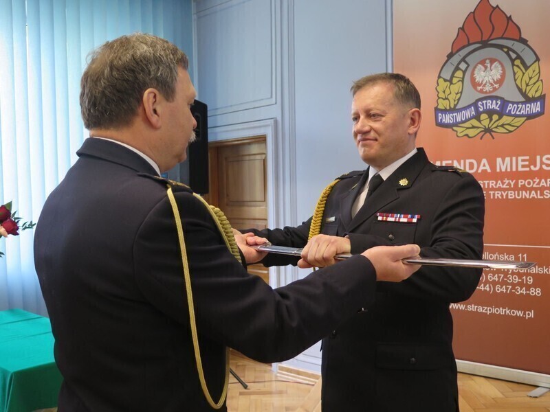 Zdjęcie 1: Dzień pożegnań u strażaków 