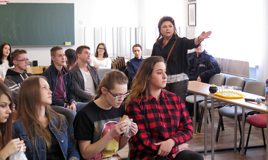 W II LO debatowali o bezpieczeństwie