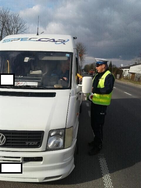 Bus i track - drogówka w akcji