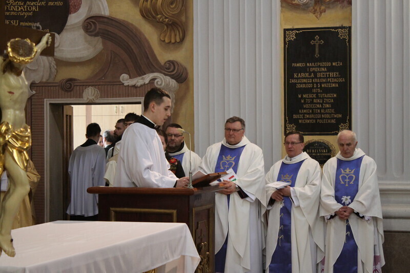 Zdjęcie 37: Msza Święta z udziałem par prezydenckich [GALERIA]